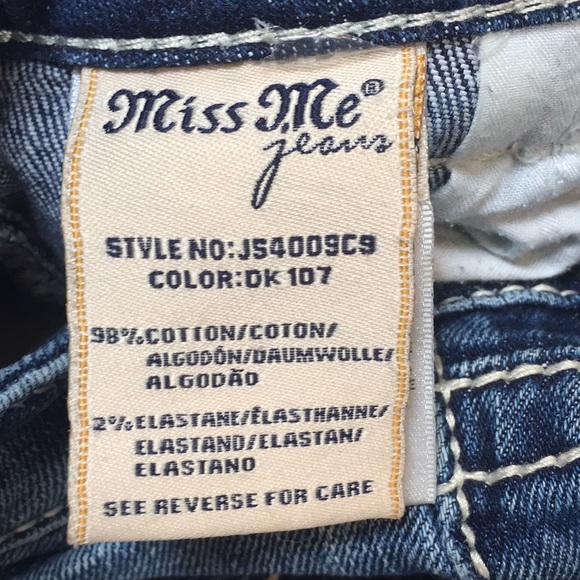 Miss Me Distressed Crop Capris - Picture 12 of 12